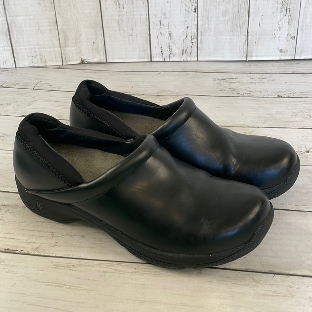 Dansko Black Kelsey Clogs